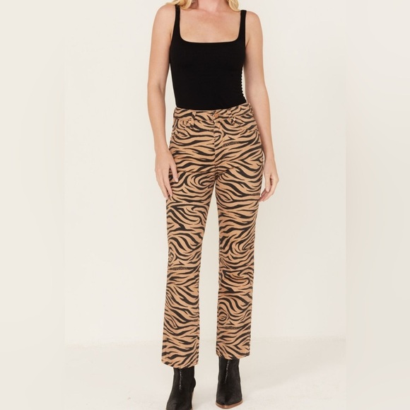 WRANGLER WOMEN'S HIGH RISE WILD WEST PURR PRINT JEANS SIZE 28 ANTHROPOLOGIE FP - Picture 1 of 13